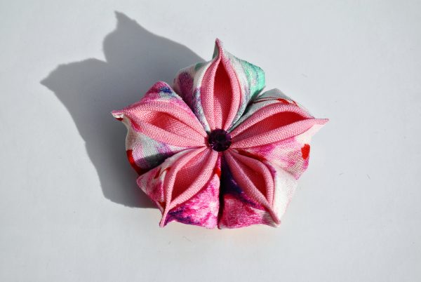 Summer Blast Kikyou Brooch