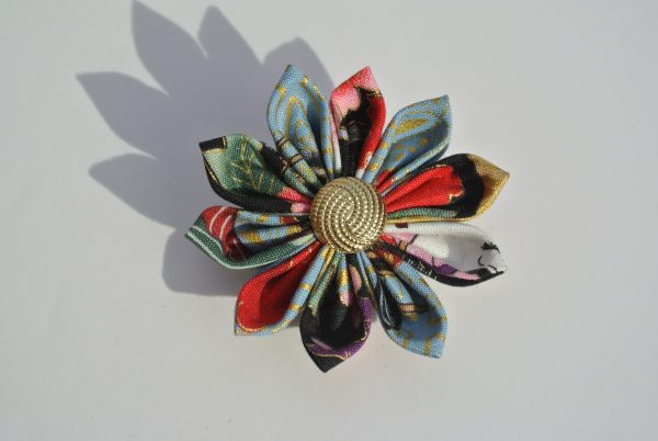 Geisha Print Brooch